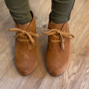 Dolce Vita suede Booties